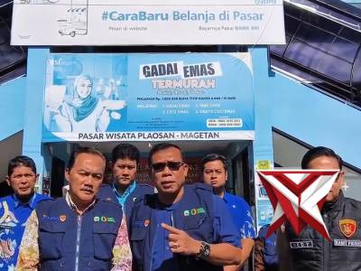Polres Magetan bersama HDCI Madiun menggelar kegiatan berbagi takjil kepada masyarakat sekaligus dil