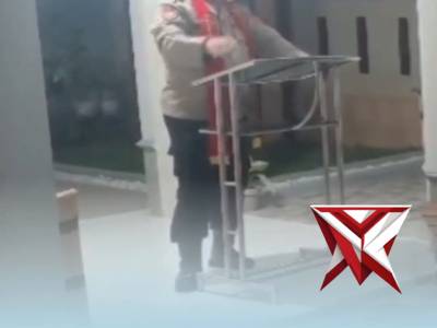 Kasat Binmas Polres Minut IPTU Ishak Samban, S.Sos, Pimpin Ibadah Pria Kaum Bapak