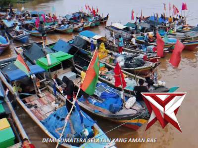 Kepala Kepolisian Daerah Sumatera Selatan Beserta Staff dan Jajaran Serta Bhayangkari Mengucapkan