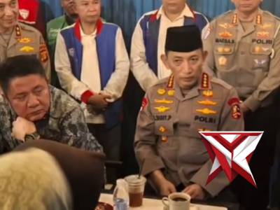 Kapolri Sambangi kedai ado presisi, ngobrol, Serap aspirasi Komunitas ojol palembang