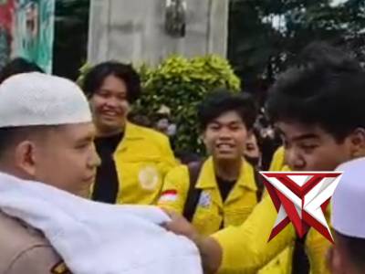 Potret Polri Humanis Dalam Menjaga Demo