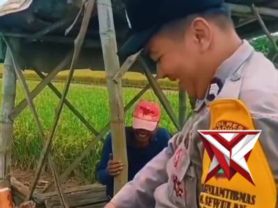 KOPLINGMAS POLRES MADIUN

(Kopi Keliling Kamtibmas)
Program inovatif Polres Madiun dalam membangun k