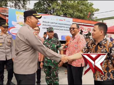 Kapolres Mojokerto kota dan perum Bulog bersama sama menyiapkan Beras dan Minyak