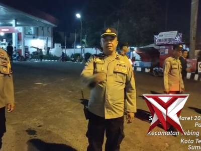 POLRES TEBING TINGGI MELAKSANAKAN KEGIATAN PATROLI BERSINGGUNGAN & BLUE LIGHT - PoliceTube
