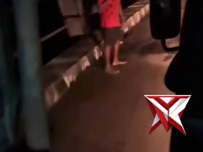 SELAIN MELAKSANAKAN GIAT PATROLI MALAM ANGGOTA MEMBERIKAN TUMPANGAN TERHADAP PEJALAN KAKI