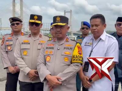 POLDA SULTRA : KAPOLDA SULTRA MENINJAU ARUS MUDIK DAN TEMPAT WISATA - PoliceTube