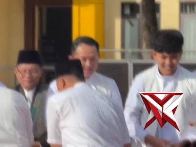 Sholat Idul Fitri & Pemberian Hadiah Polres Magetan ??

Polres Magetan melaksanakan Sholat Idul Fit