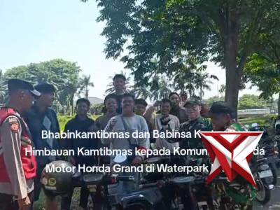 Bhabinkamtibmas Polsek Krian dan Babinsa beri himbauan kamtibmas kepada komunitas Sepeda Motor Honda