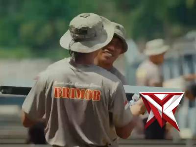 Saat takbir menggema di seluruh penjuru negeri, menyambut hari yang suci, menuju kebaikan yang lebih