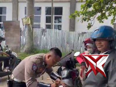 ? Operasi Zebra Nala 2025 &mdash; Sat Lantas Polresta Bengkulu melaksanakan himbauan & teguran kepada par - PoliceTube
