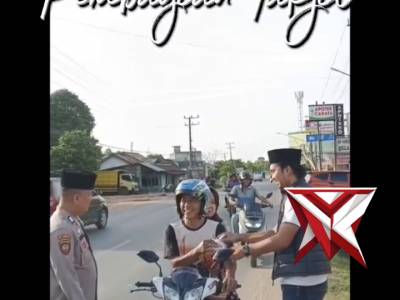 Berbagi dengan membagikan takjil kepada masyarakat - PoliceTube