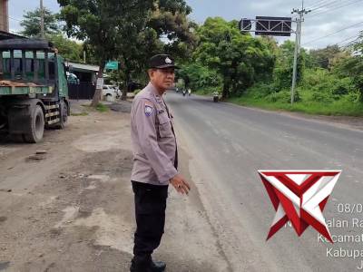 Pos Sore Penyekatan Truck Yang melanggar Jam Operasional
