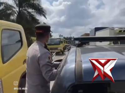 Polisi urai kemacetan