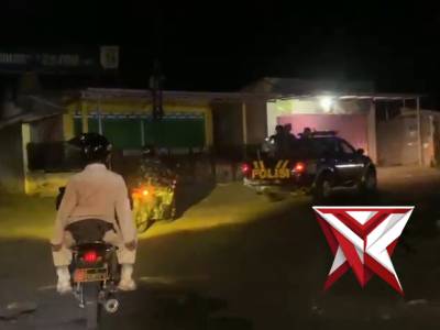 Sinergitas TNI-Polri, Polsek dan Koramil Sumbersuko Laksanakan Patroli Malam Takbir