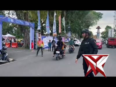 Samapta Polres OKI hadir melaksanakan Patroli dan gatur lalin di pasar Kota Kayuagung