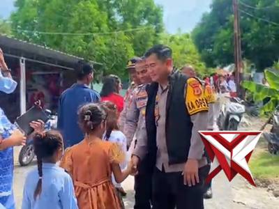 Kapolres MBD bersama PJU Polres MBD patroli motor mengecek ibadah minggu terakhir tahun 2025