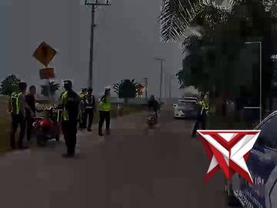 Satlantas Polres Ogan Ilir Antisipasi Balap Liar di Tanjung Senai - PoliceTube