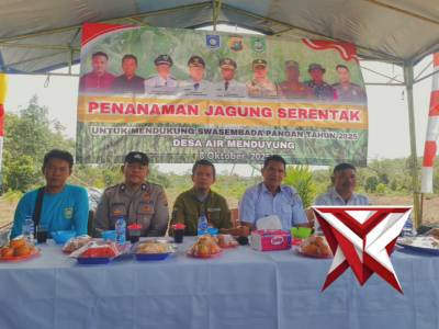 penanaman jagung serentak Kuartal IV di Desa Air Nyatoh, Kecamatan Simpang Teritip