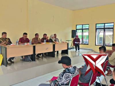 Kapolsek simpang rimba melakukan sosialisasi tentang permasalahn sawit