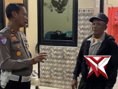 Polsek Pakal Laksanakan Patroli di Perumahan yang ditinggal mudik