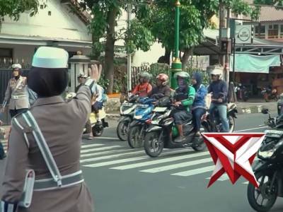 Kegiatan rutin pagi hari, pelayanan masyarakat