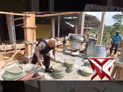 Polisi selalu ada untuk saling memberi dan berbagi kepada masyarakat - PoliceTube