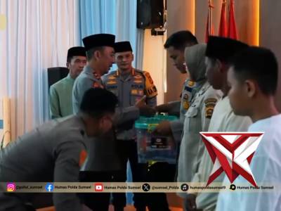 Safari Ramadhan Kapolda Sumsel Perkuat Kamtibmas Kota Palembang

Palembang - Polda Sumatera Selatan