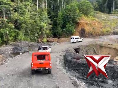 PROSES EVAKUASI KORBAN KERUSUHAN YALIMO