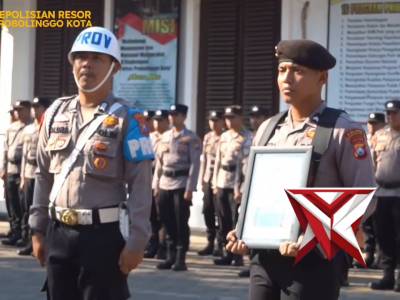 Upacara PTDH 2 anggota Polres Probolinggo Kota