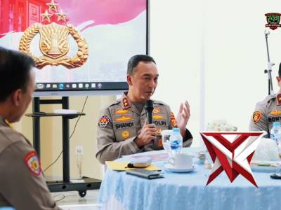 Kapolda Sumsel pimpin kafe morning
