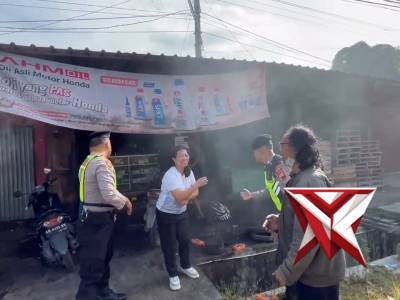 Polisi Unik di Sragen: &ldquo;Dokter Sound System&rdquo; dari Polsek Tanon Program SERLING Bikin Masjid Hidup Ke