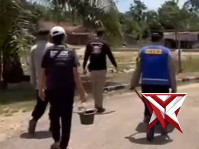 Kegiatan Gerakan Indonesia Asri Program Belida (Bersih Lingkungan dan Asri) Polsek Rawas Ilir. - PoliceTube