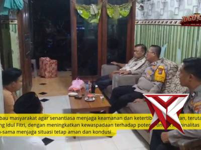 Kanit Binmas bersama Bhabinkamtibmas Polsek Kedamean Sambangi Warga Binaan