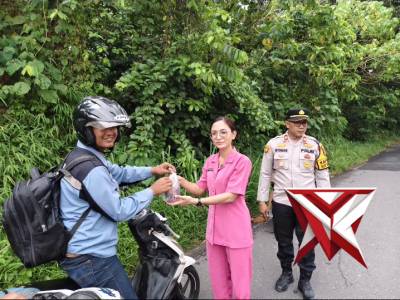 Berbagi Takjil berbagi berkah