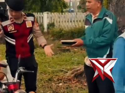 Polres OKI hadir dalam Jum'at berbagi