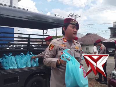 Bakti Sosial Satreskrim Polres Bone Dalam Rangka HUT Reserse ke-78 &ldquo;Reserse Presisi Siap Melayani&rdquo; - PoliceTube