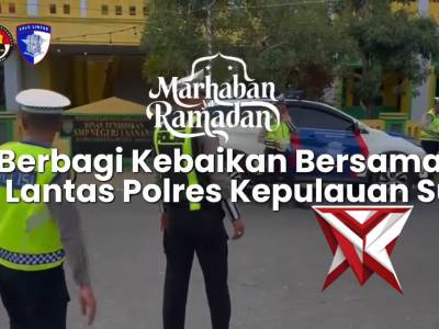 Satlantas Polres Kepulauan Sula melaksanakan kegiatan berbagi takjil kepada masyarakat