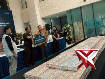 Polri Komitmen Berantas Judi Online ???