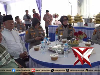 Safari Ramadhan, Wakapolda Sumsel Pererat Silaturahmi dan Salurkan Bansos di Kota Prabumulih