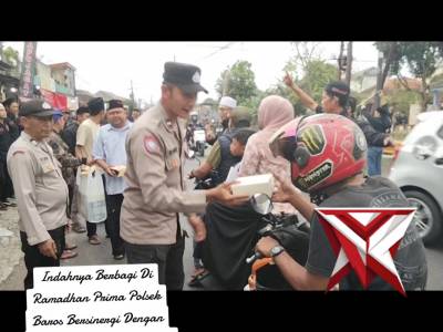 Indahnya Berbagi Di Ramadhan Prima Polsek Baros Bersinergi Dengan Ormas Sapujagat Bagi-bagi Takjil