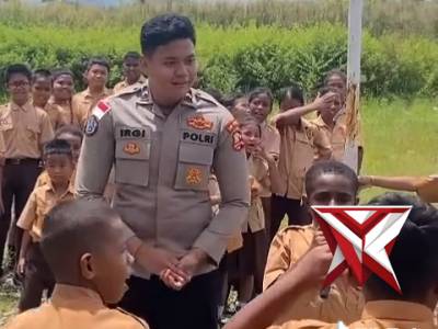 Merangkul anak dan mama Papua dengan kasih