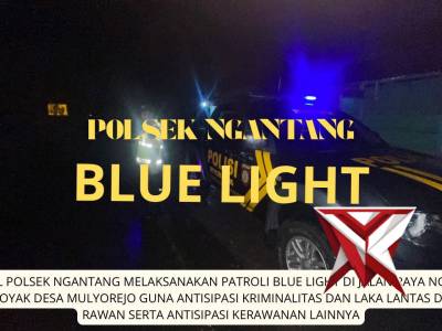 Antisipasi Kriminalitas, Polsek Ngantang Laksanakan Patroli Blue Light di Dusun Kawedenan
