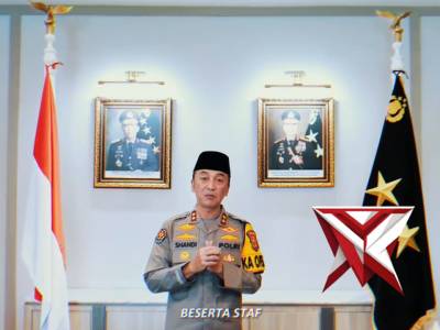 Kepala Kepolisian Daerah Sumatera Selatan Beserta Staff dan Jajaran Serta Bhayangkari Mengucapkan