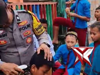 Inovasi Bhabinkamtibmas Polsek Sanga Desa dengan Pangkas Keliling Gratis - PoliceTube