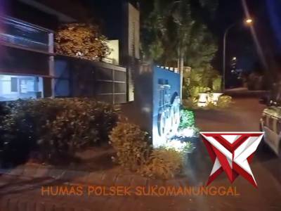 Polsek Sukomanunggal Patroli Wilayah Sukomanunggal - PoliceTube