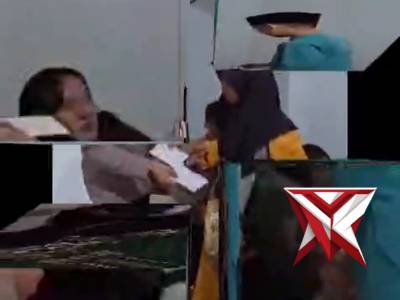 Giat Polsek BTS Ulu dalam Rangka memberikan Bingkisan buat anak Yatim Piatu