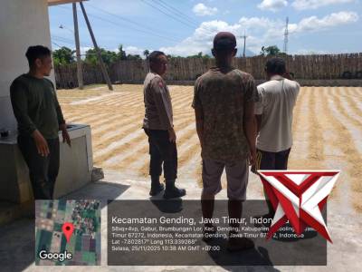 Anggota Polsek Gending Laksanakan Patroli Ketahanan Pangan di Selep Padi Desa Brumbungan Lor