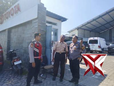 Giat patroli harkamtibmas polsek tlanakan pantau spbu pertokoan dan patroli dialogis