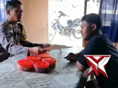 Sosialisasi Maklumat Kapolda Riau Tentang Karhutla oleh Personil Polsek Langgam