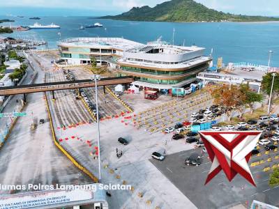 Senin, 23 Maret 2026, pukul 17.30 WIB, suasana di Pelabuhan Bakauheni.